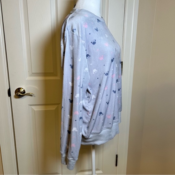 Disney Velour Pajama Top Pastel Mickey and Minnie Silhouette Size Large - Picture 3 of 8